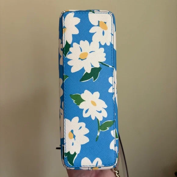 Kate Spade Cameron Hilli Charming Daisy Crossbody Bag NWT - Picture 7 of 9